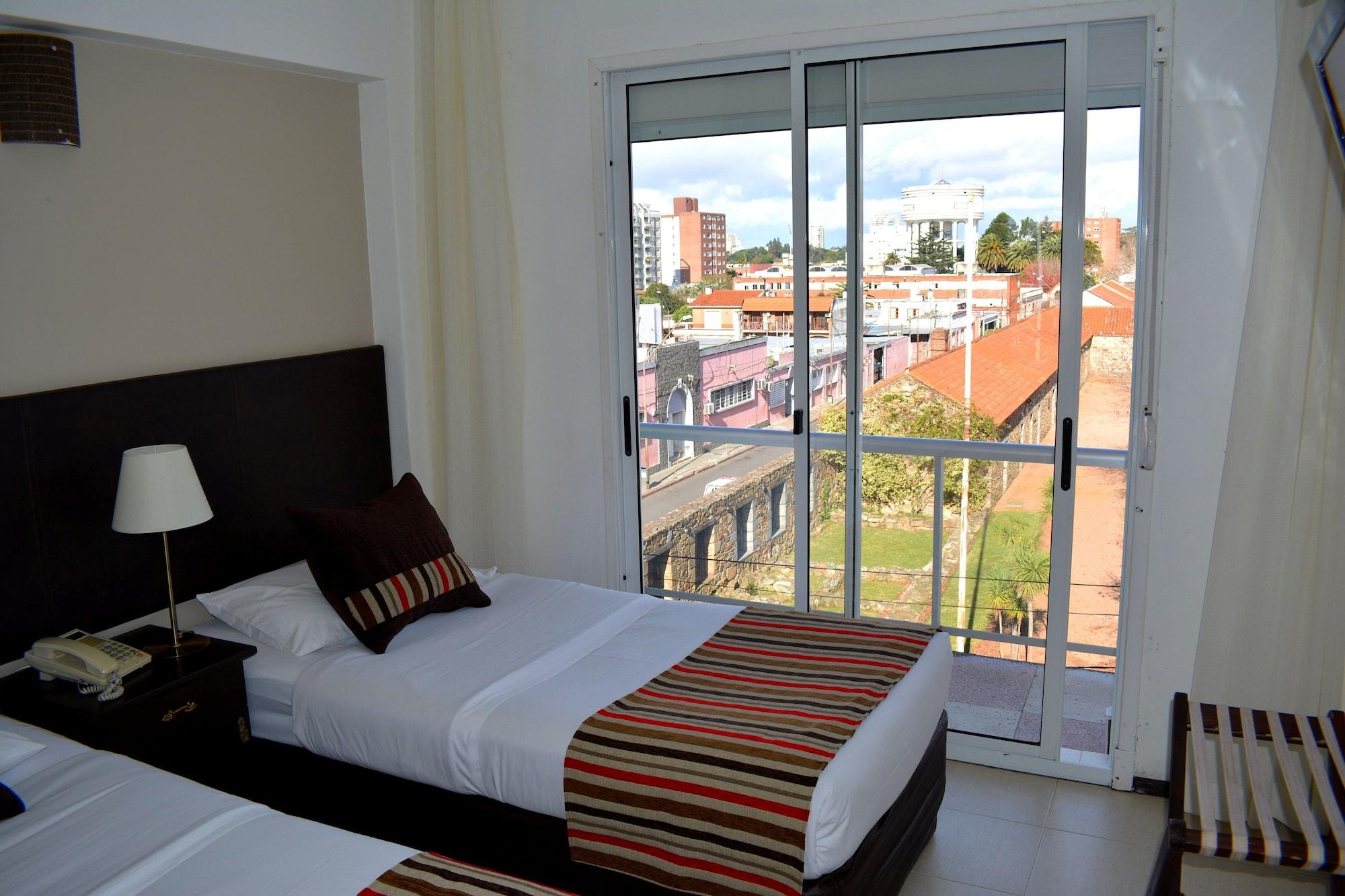 De La Plaza Hotel Maldonado Bagian luar foto