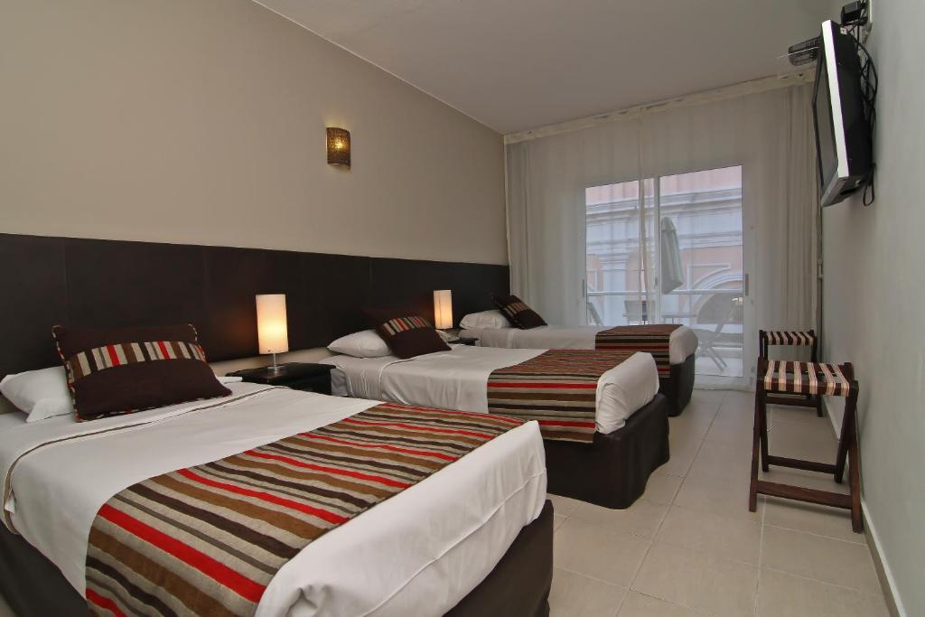 De La Plaza Hotel Maldonado Bagian luar foto
