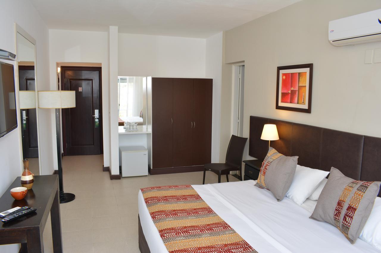 De La Plaza Hotel Maldonado Bagian luar foto